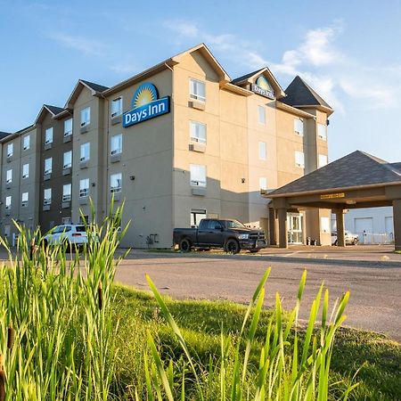 Days Inn By Wyndham Bonnyville Εξωτερικό φωτογραφία