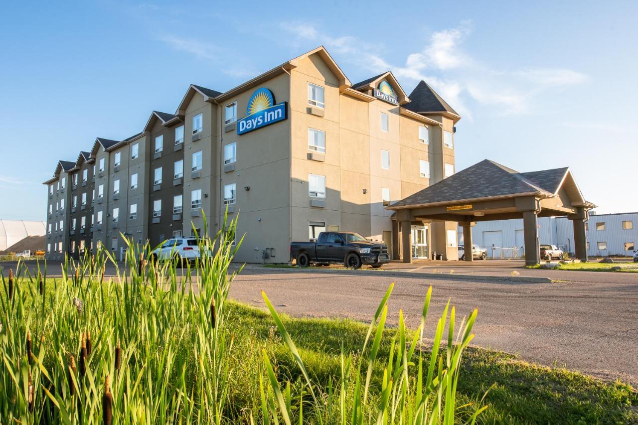 Days Inn By Wyndham Bonnyville Εξωτερικό φωτογραφία