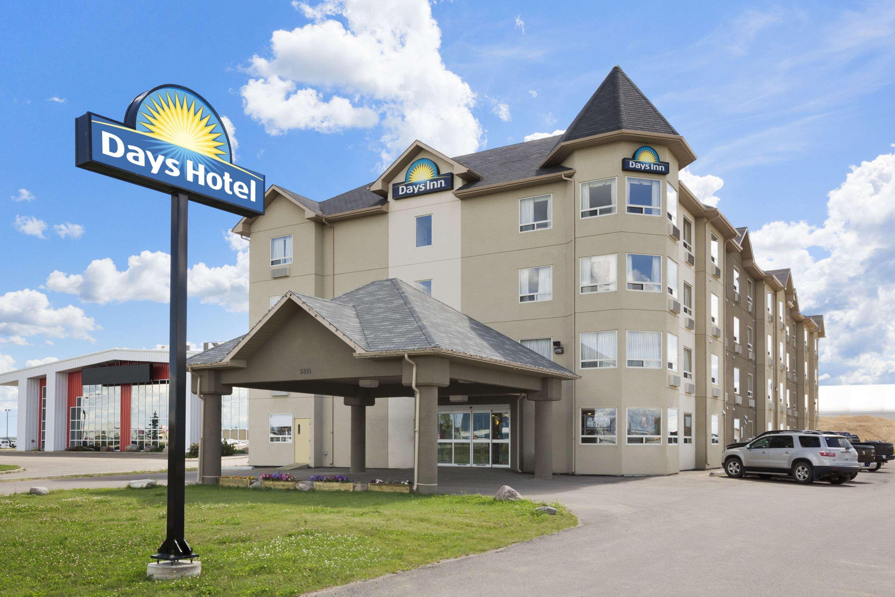 Days Inn By Wyndham Bonnyville Εξωτερικό φωτογραφία